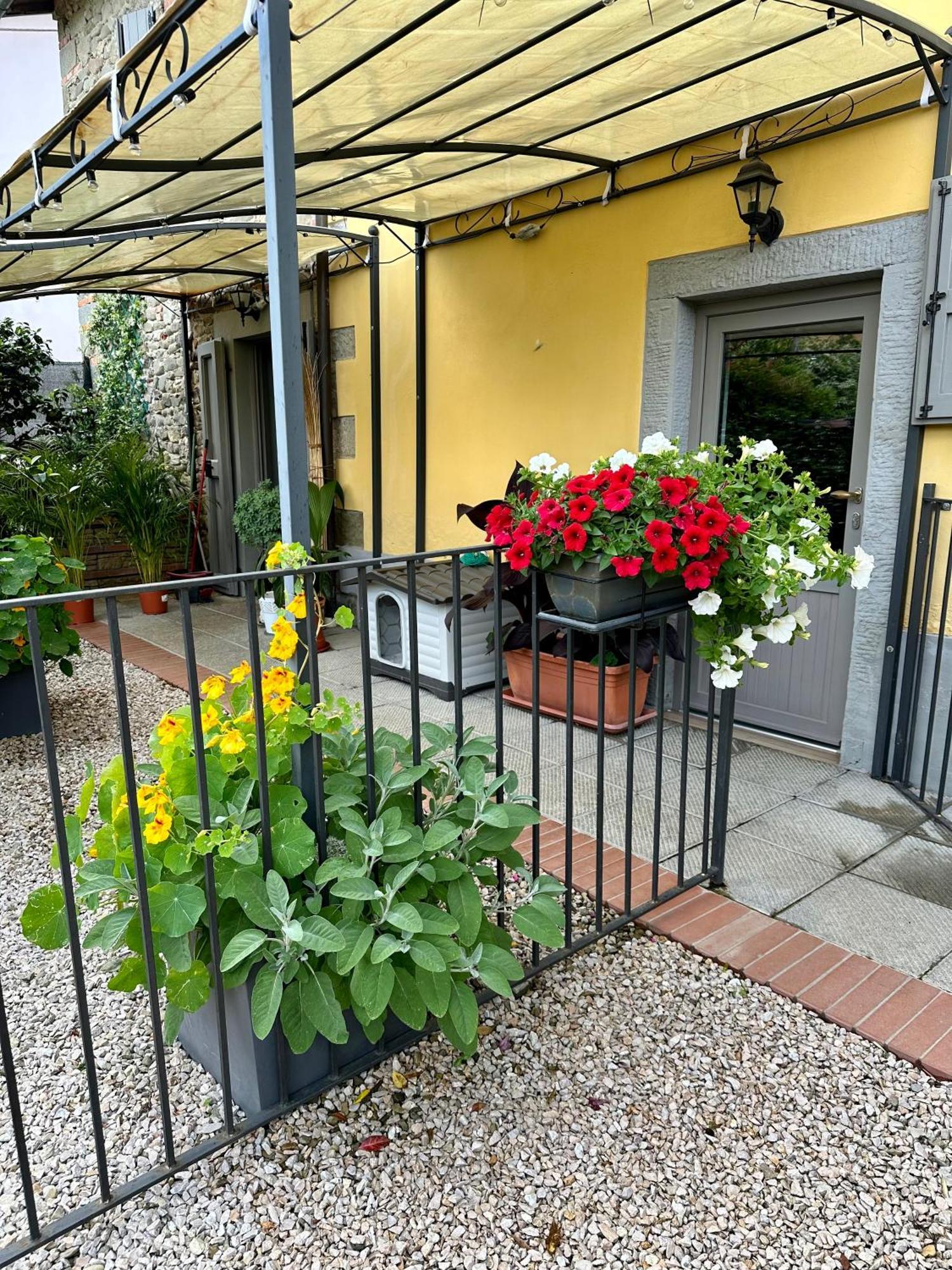 Villa "Corte De' Baldi" Ortignano Raggiolo Kültér fotó